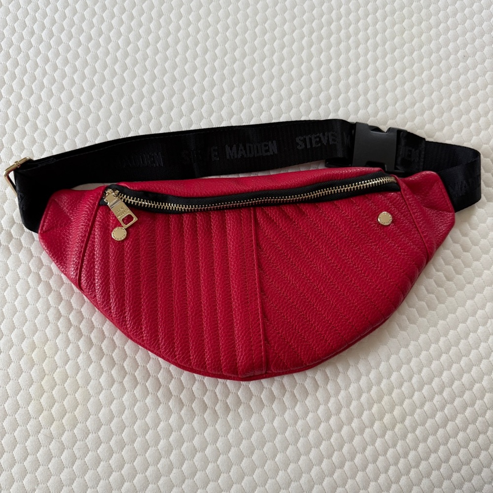 Steve Madden red Faux Leather Belt Bag Fanny Pack adjustable strap utility